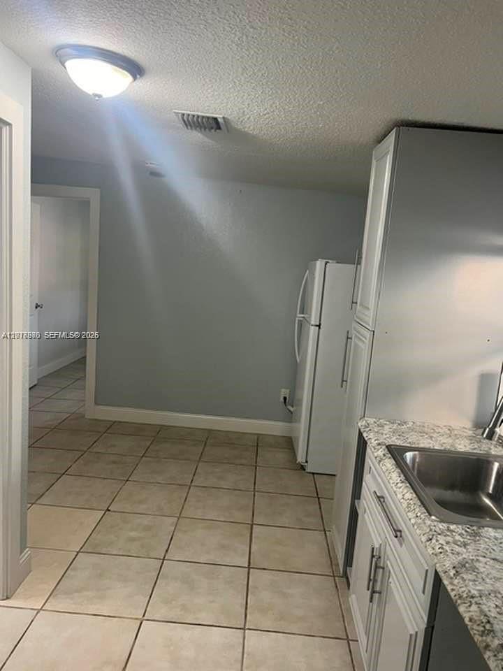 SCHOOL HOUSE SUB - Residential Lease