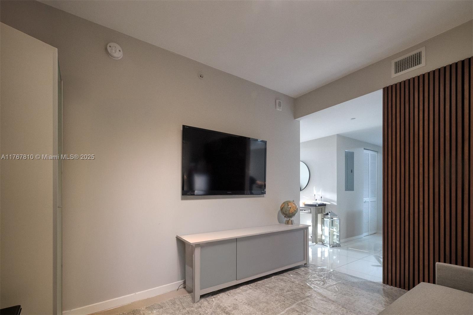 5252 PASEO CONDO - Residential