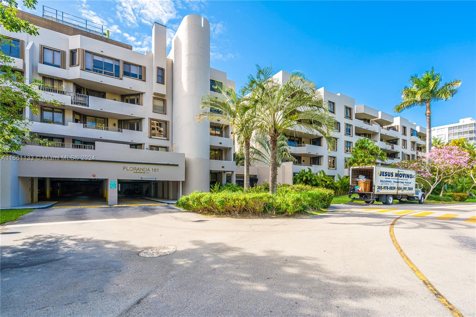 Key Biscayne, Florida 33149, United States, 2 Bedrooms Bedrooms, ,2 BathroomsBathrooms,Residential,Active,43538