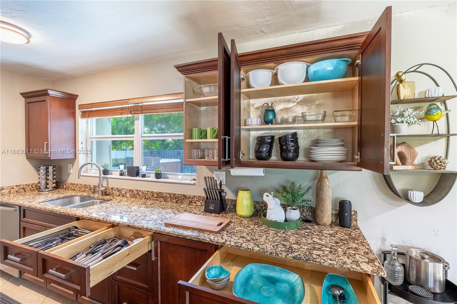 SANTA BARBARA ESTATES - Residential Lease