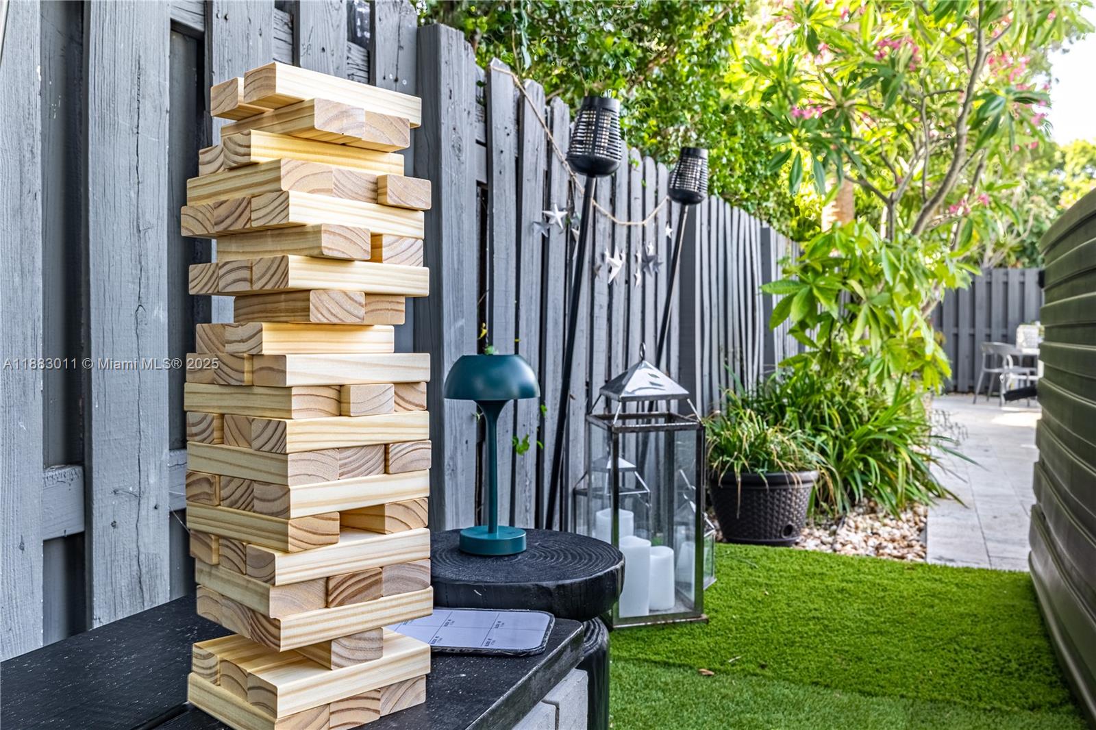 SANTA BARBARA ESTATES - Residential Lease