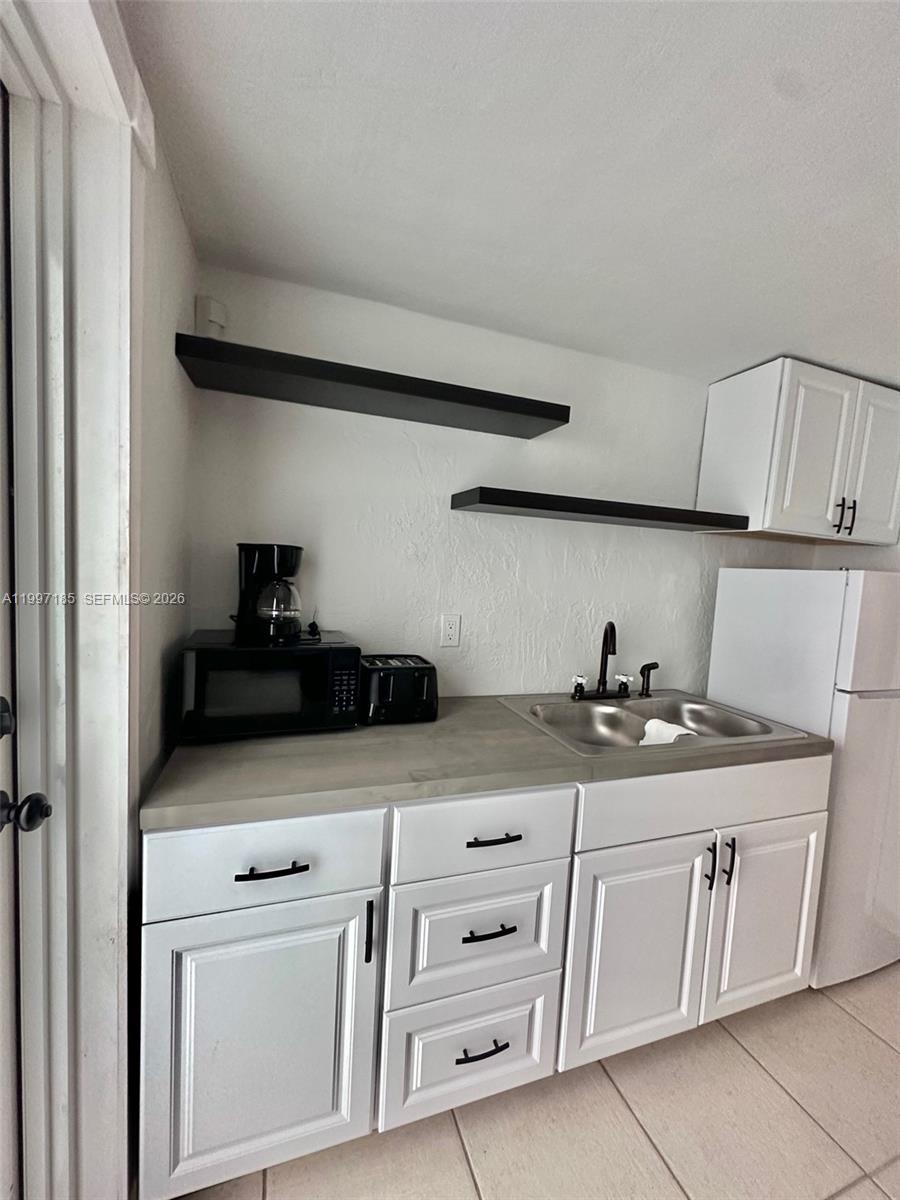 JOY HOMES - Residential Lease