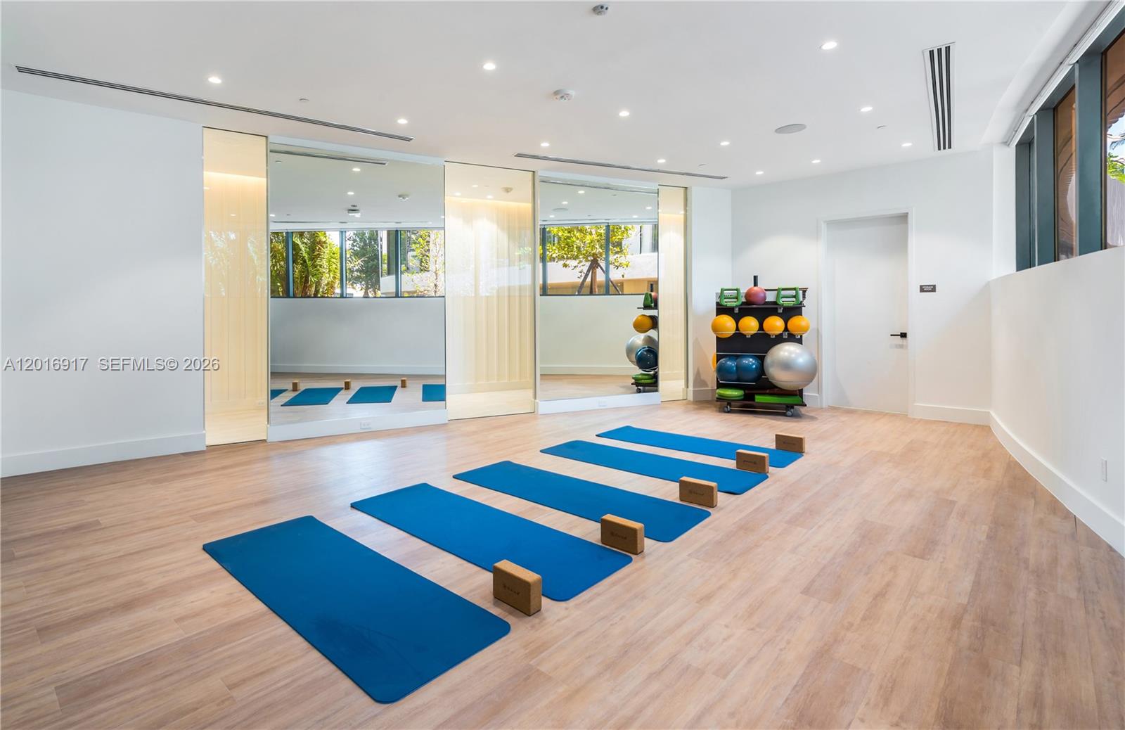 CLUB RESIDENCES AT PARK G - Residential Lease