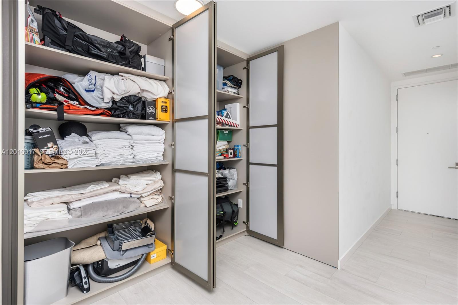 CLUB RESIDENCES AT PARK G - Residential Lease