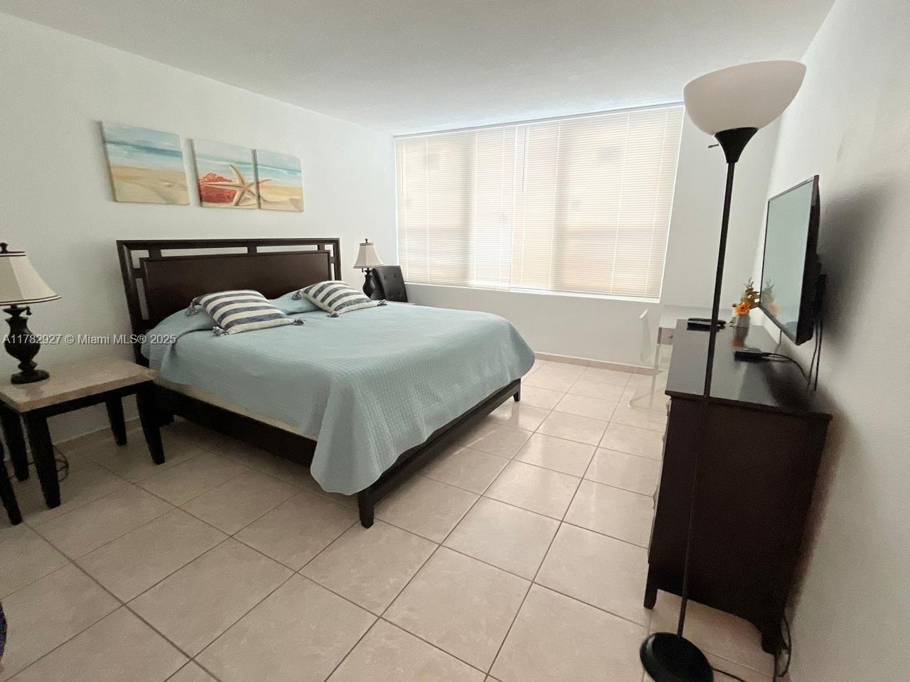THE ALEXANDER TOWERS CONDO - Residential