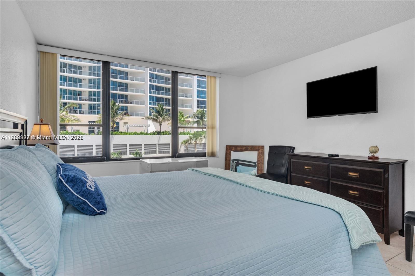 THE ALEXANDER TOWERS CONDO - Residential