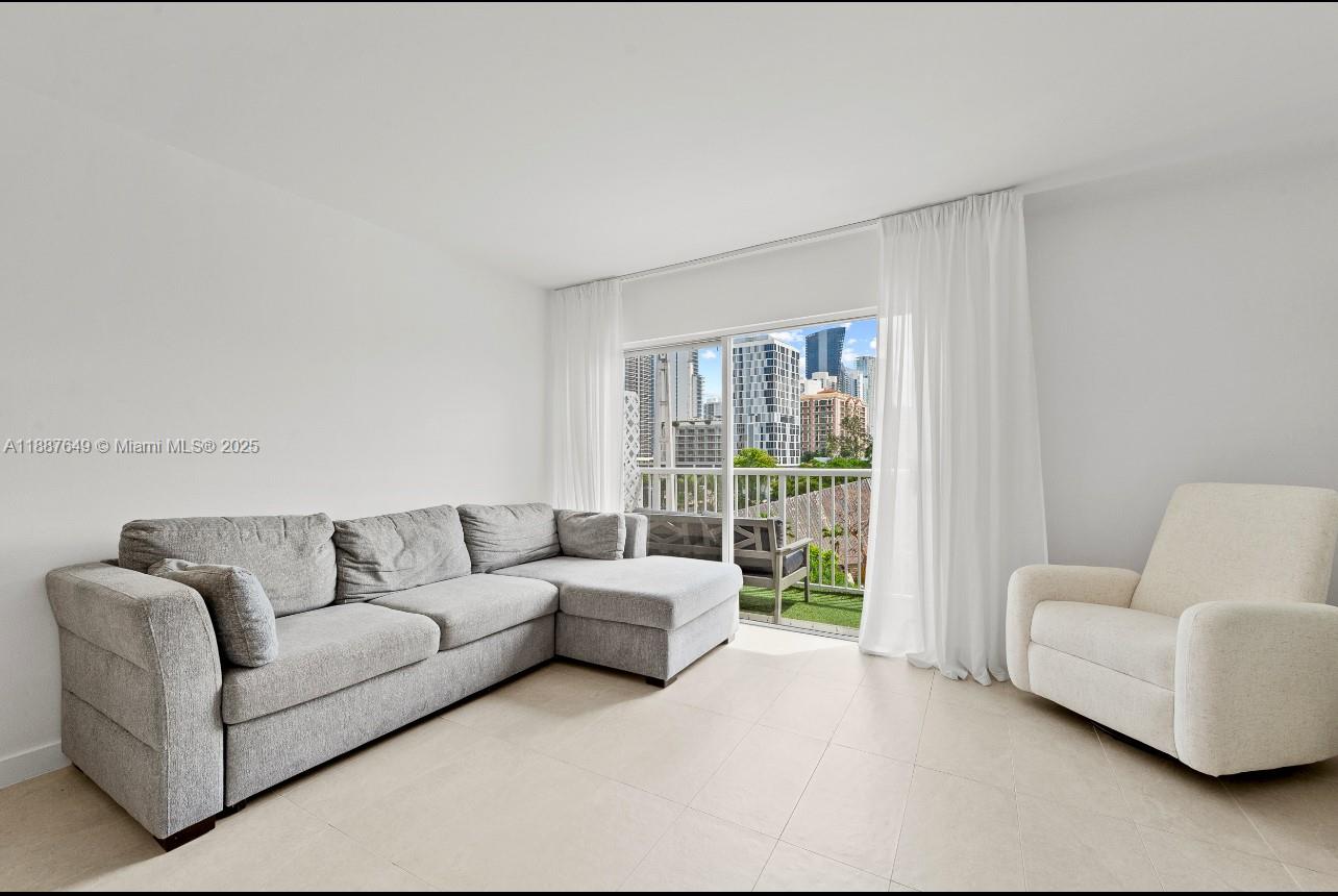 TOWNE ROYALE CONDO - Residential
