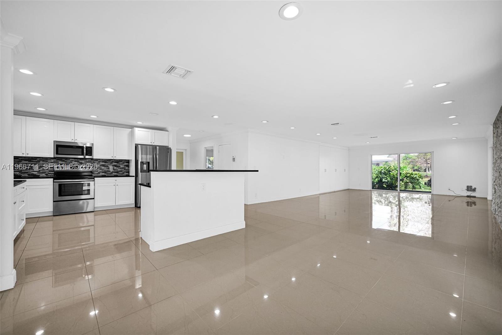 NO 89 PALM-AIRE COUNTRY C - Residential