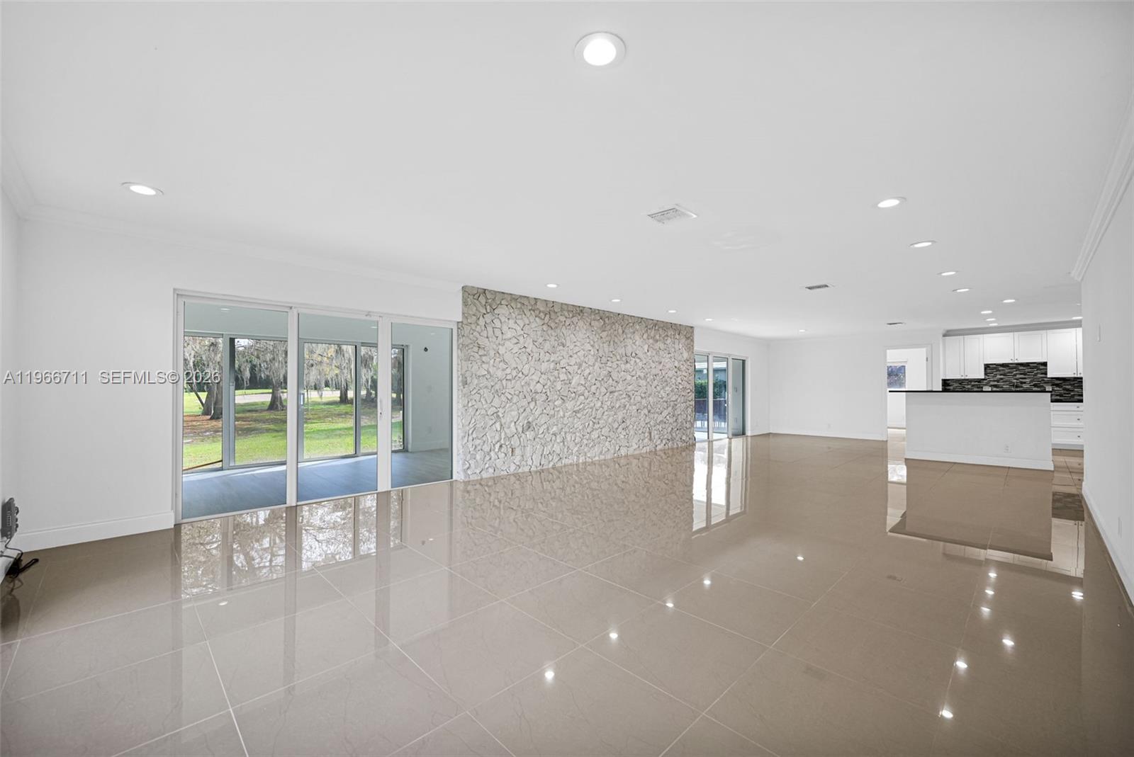 NO 89 PALM-AIRE COUNTRY C - Residential