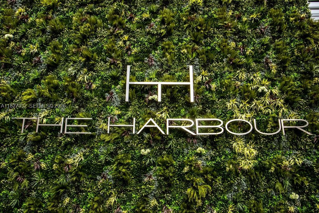 THE HARBOUR NORTH CONDO - Residential