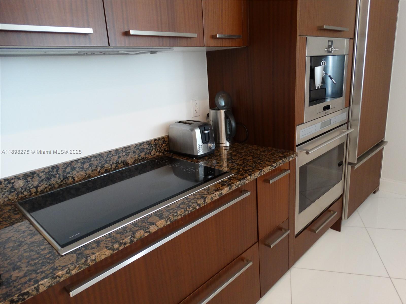 TDR TOWER II CONDO - Residential Lease