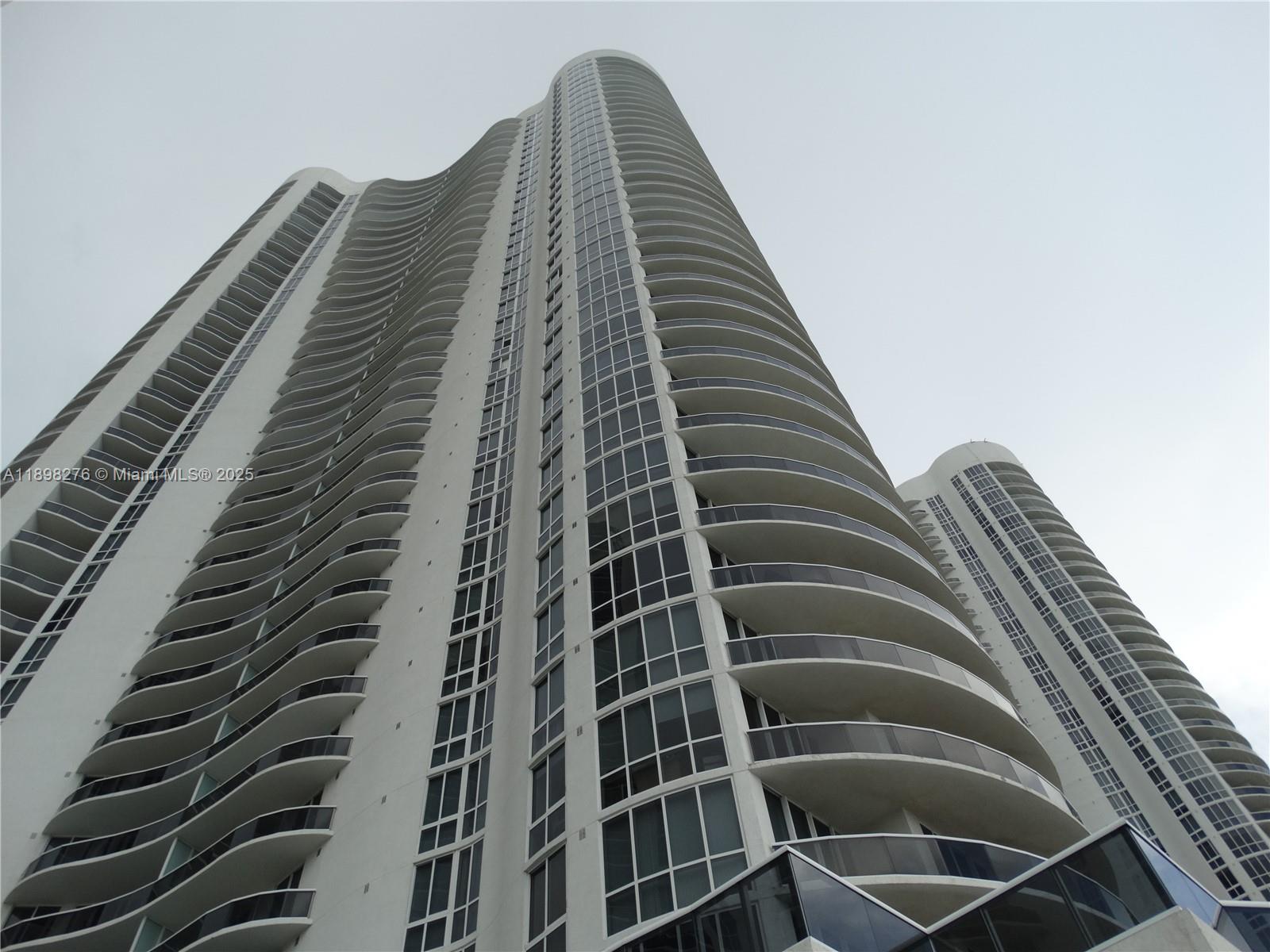 TDR TOWER II CONDO - Residential Lease