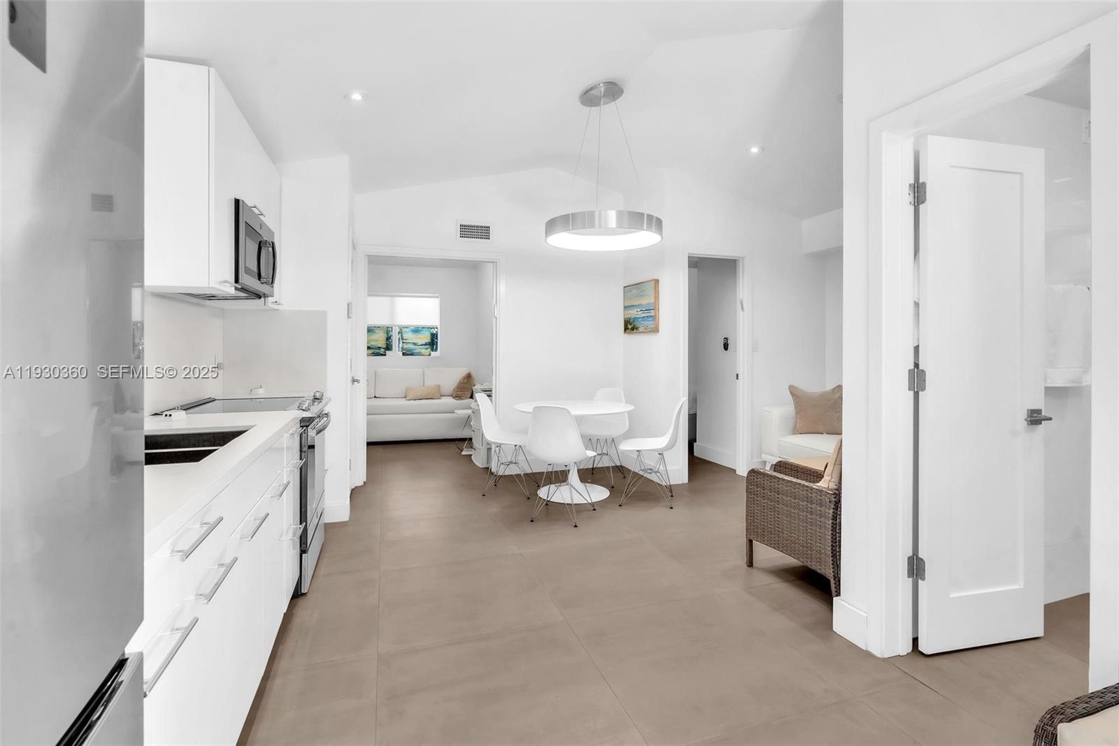 GARDEN SUB AMD PL - Residential Lease