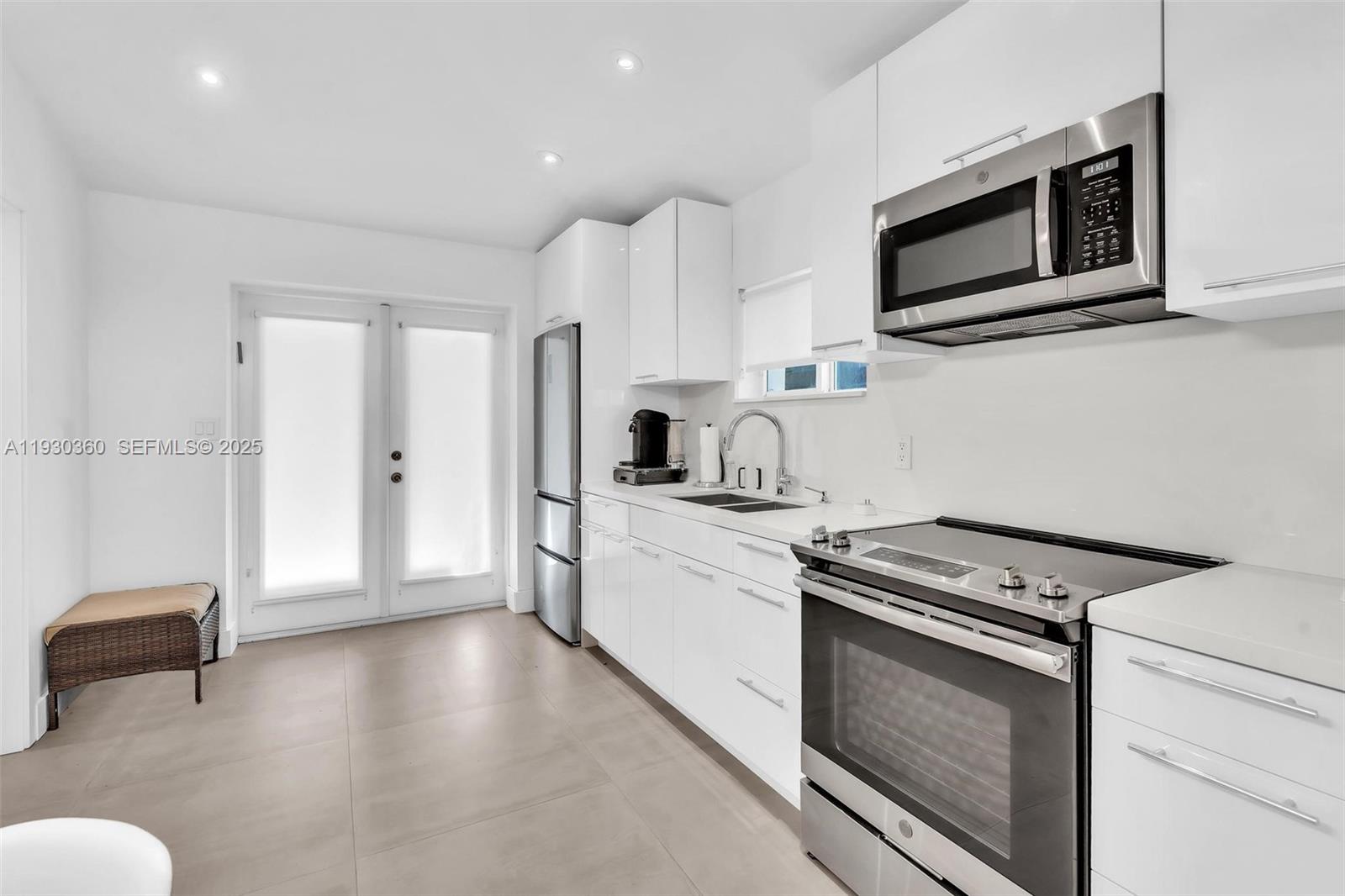 GARDEN SUB AMD PL - Residential Lease