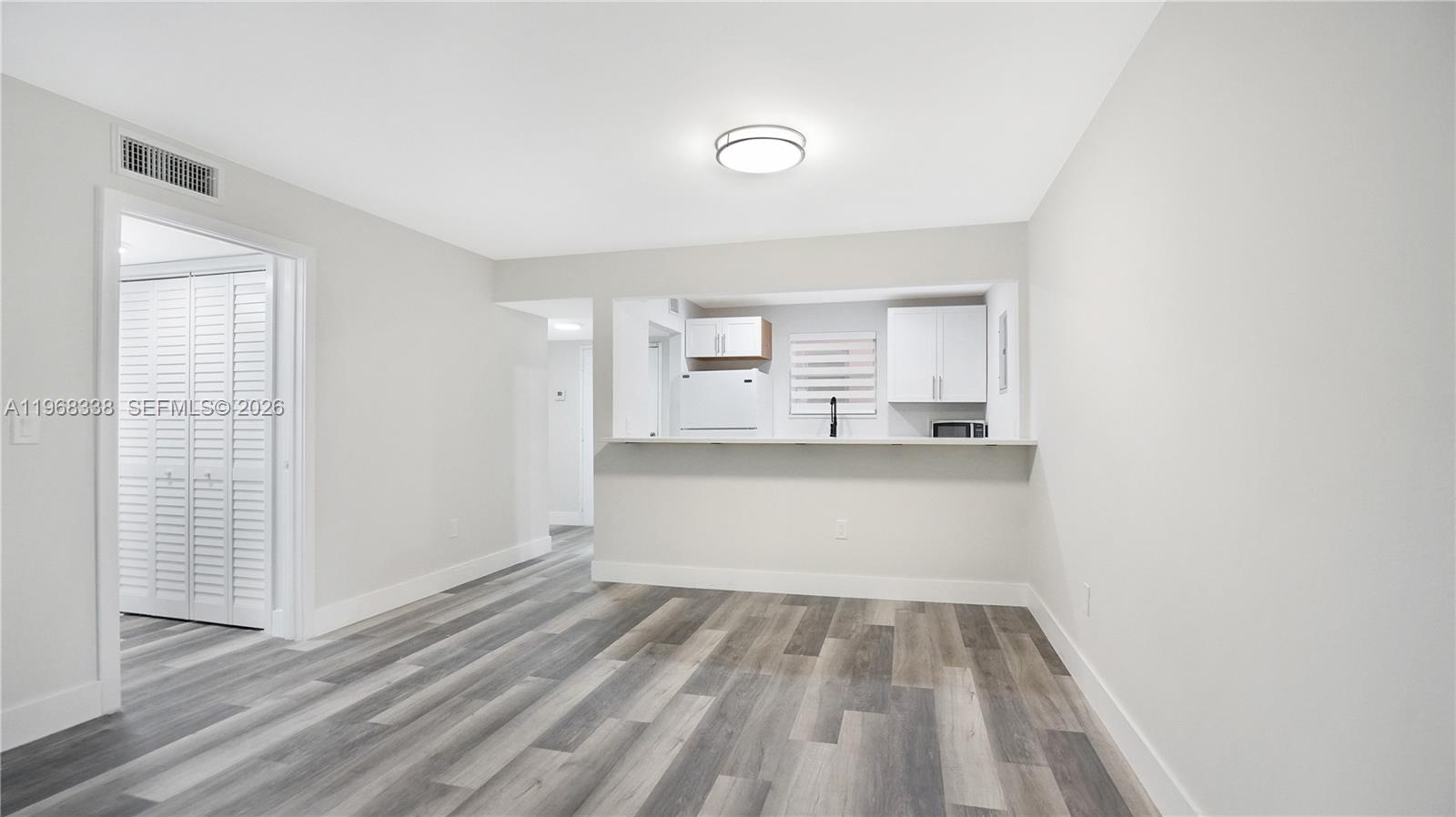 MARIPOSA MANOR CONDO - Residential