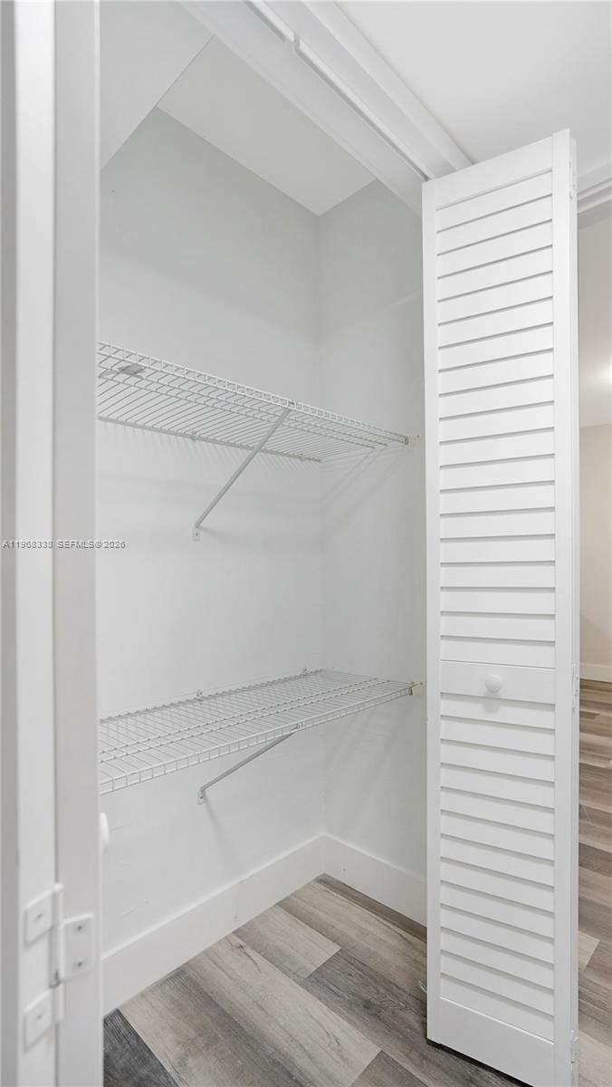 MARIPOSA MANOR CONDO - Residential