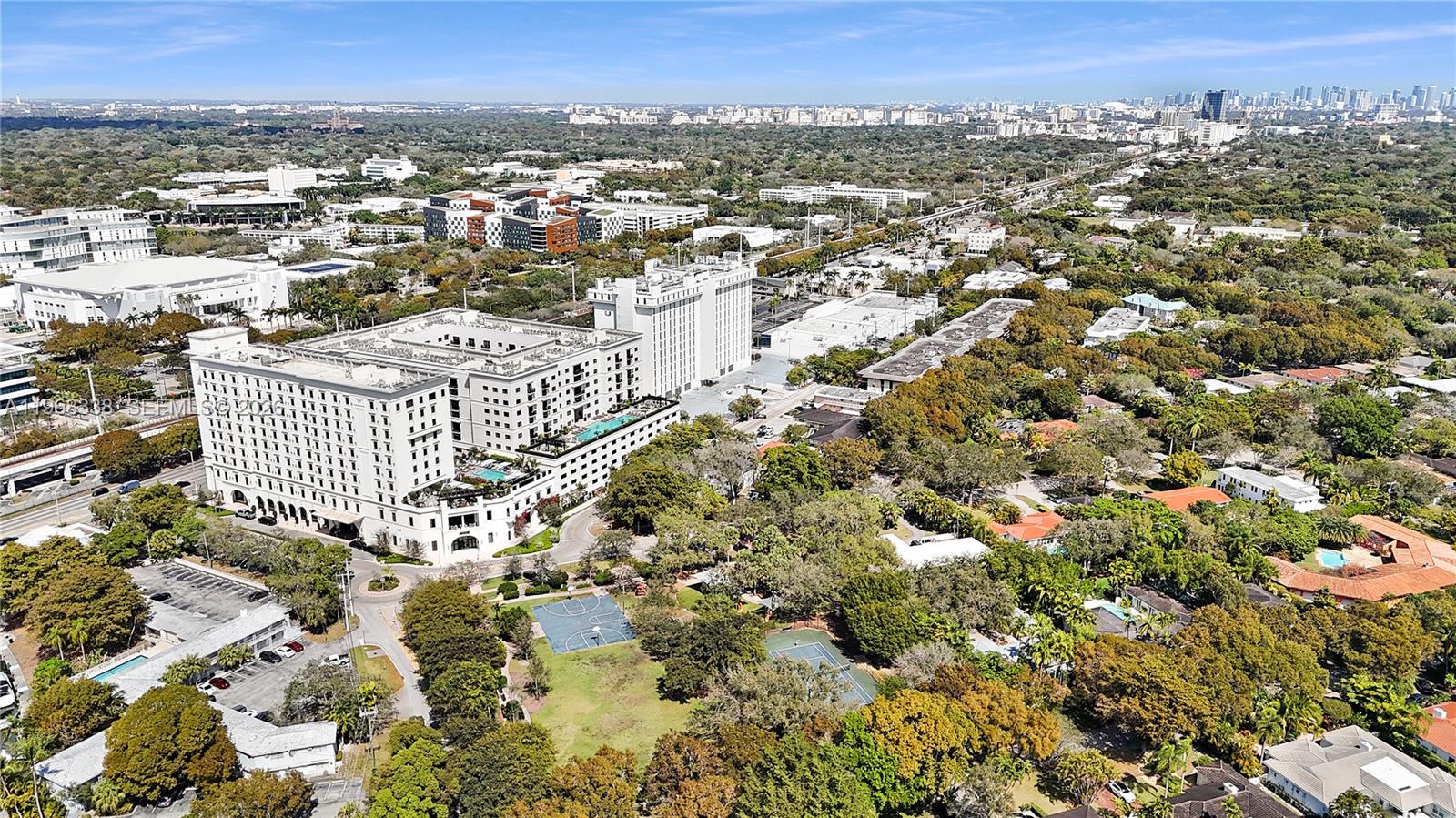 MARIPOSA MANOR CONDO - Residential