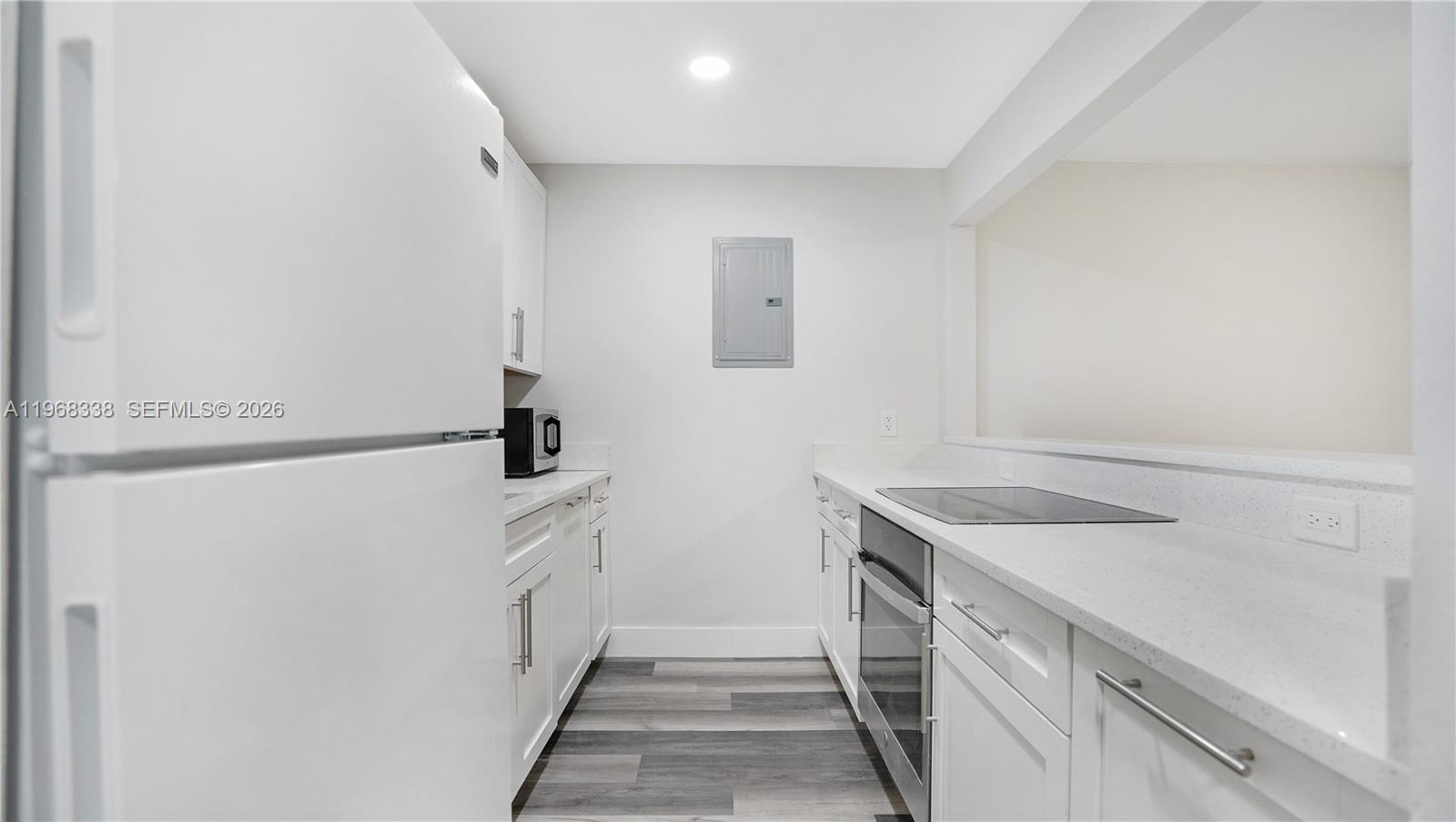 MARIPOSA MANOR CONDO - Residential