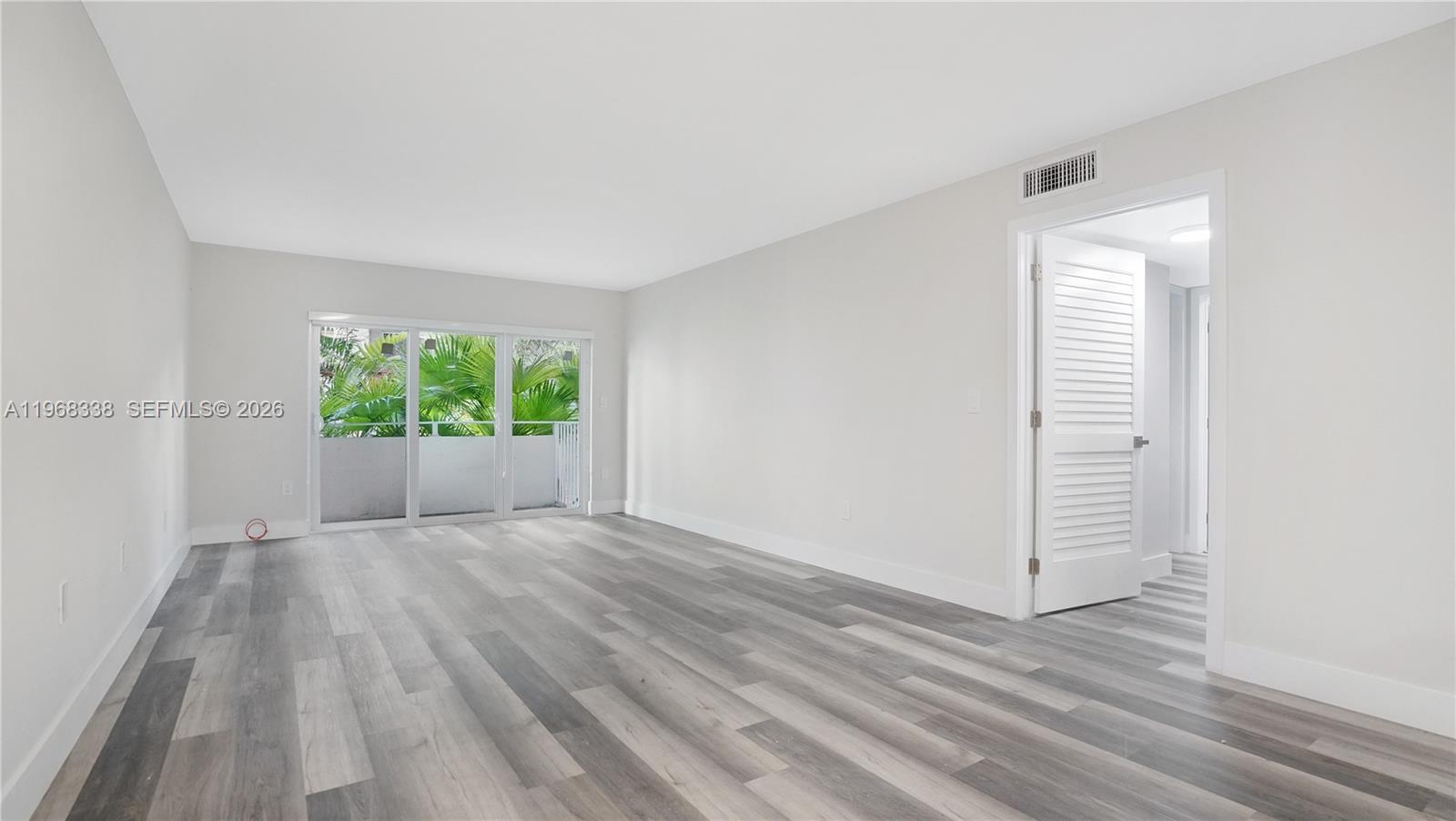 MARIPOSA MANOR CONDO - Residential