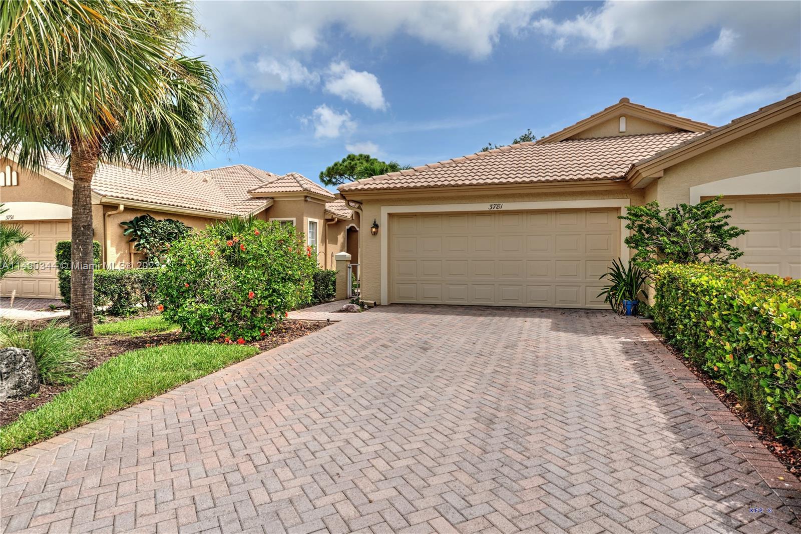 Property for Sale at 3781 Nw Willow Creek Dr, Jensen Beach, Martin County, Florida - Bedrooms: 2 
Bathrooms: 2  - $2,600