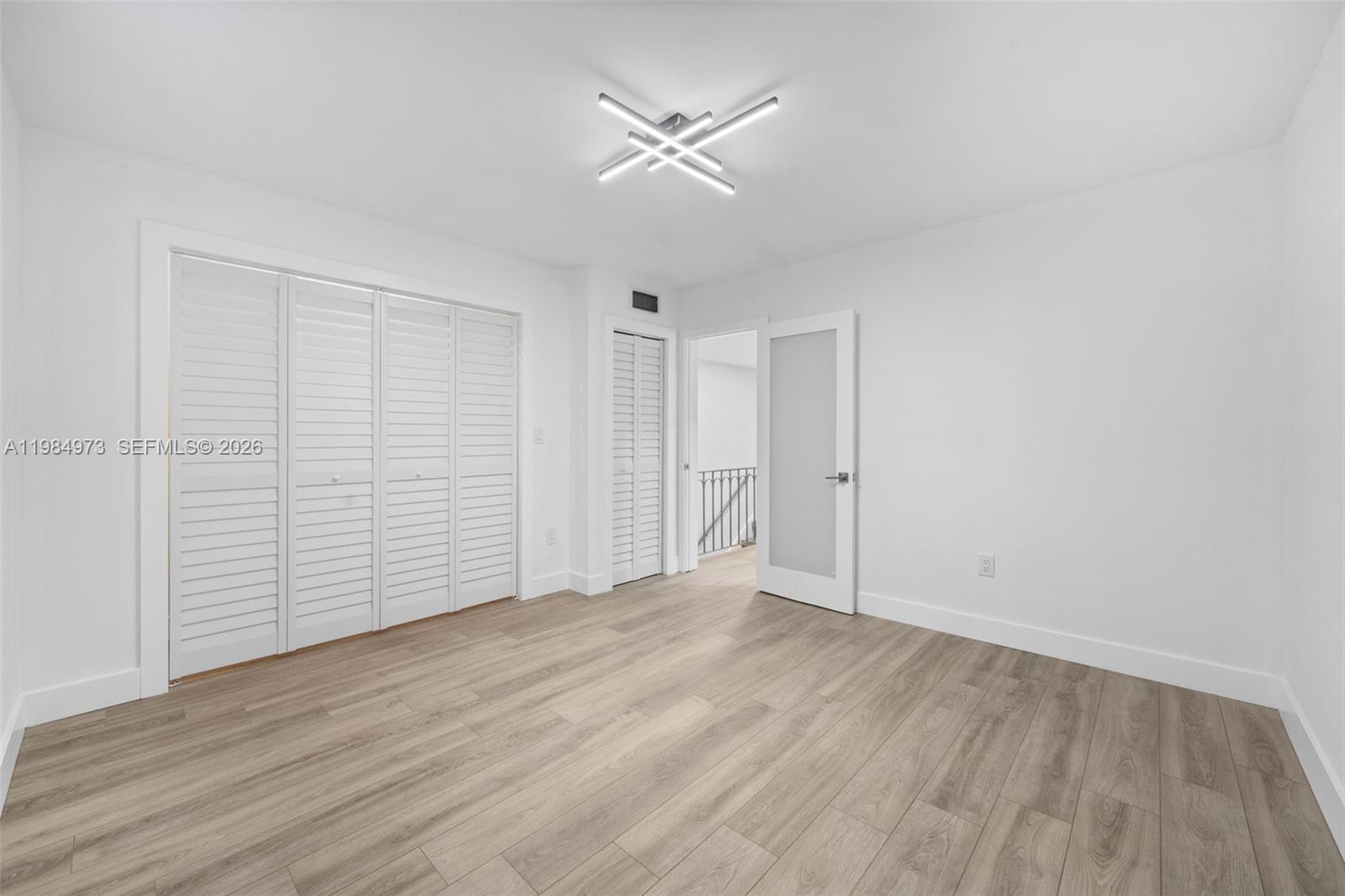 HARBOUR CLUB VILLAS CONDO - Residential