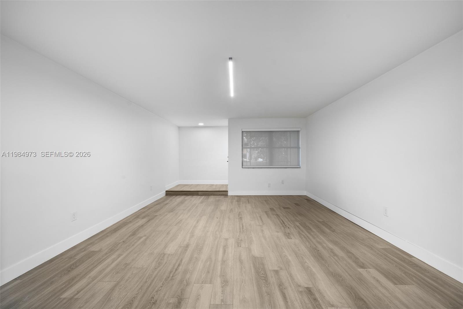 HARBOUR CLUB VILLAS CONDO - Residential