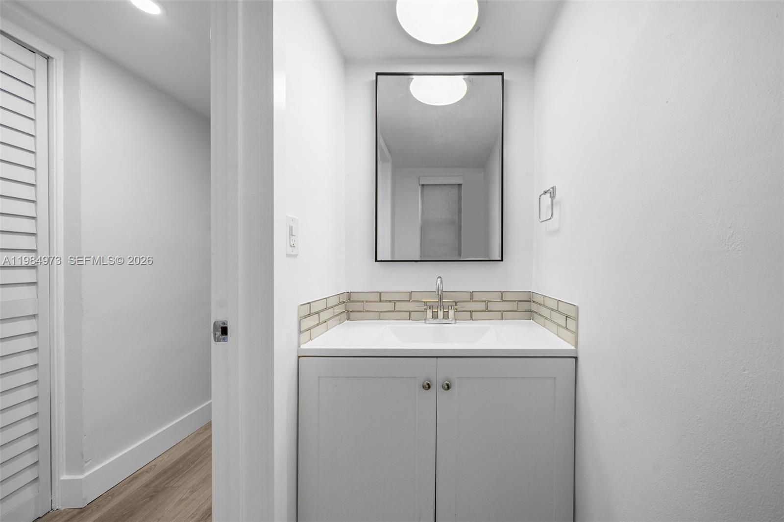 HARBOUR CLUB VILLAS CONDO - Residential