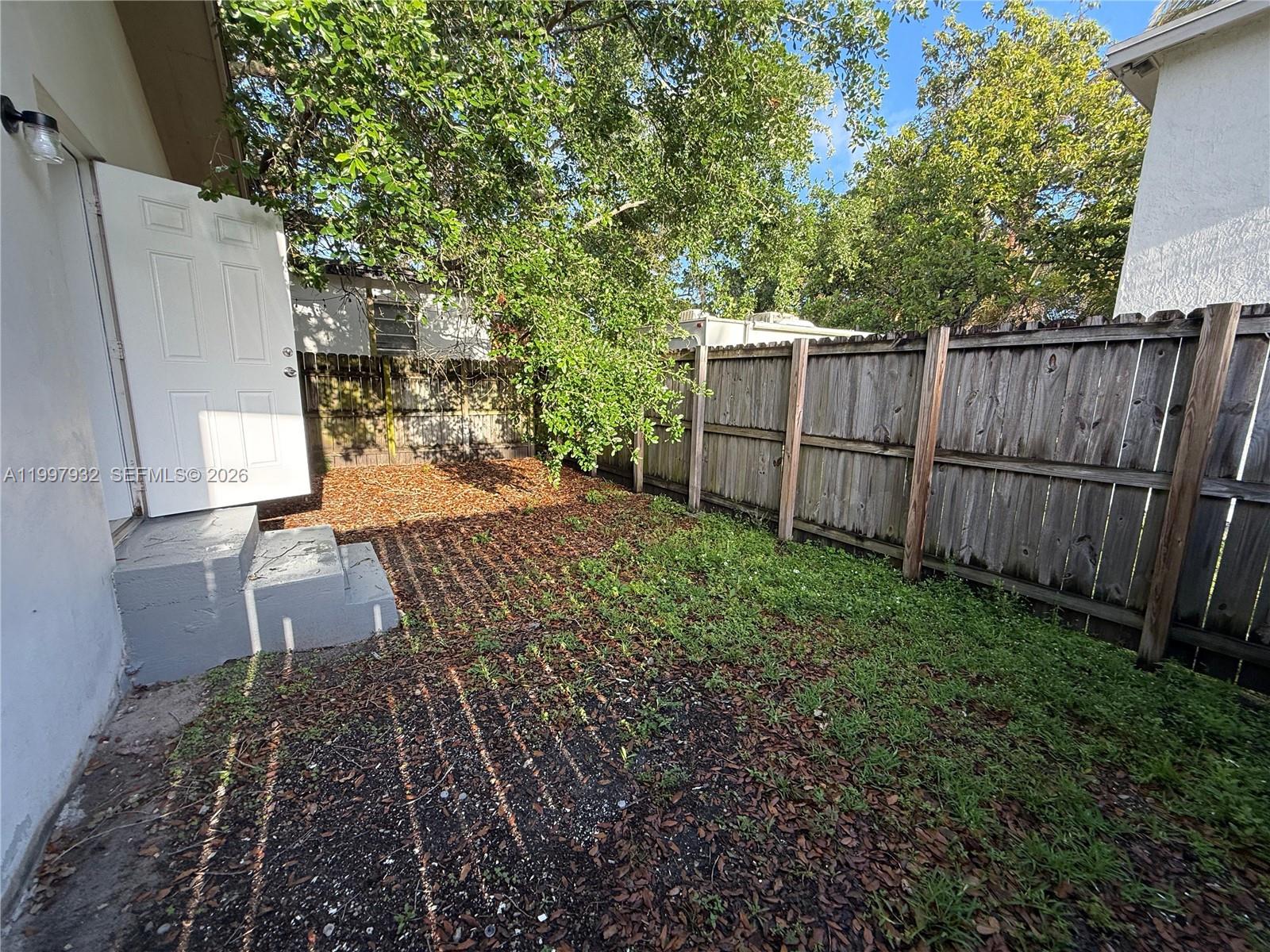 BUENA VISTA HEIGHTS EXTEN - Residential Lease