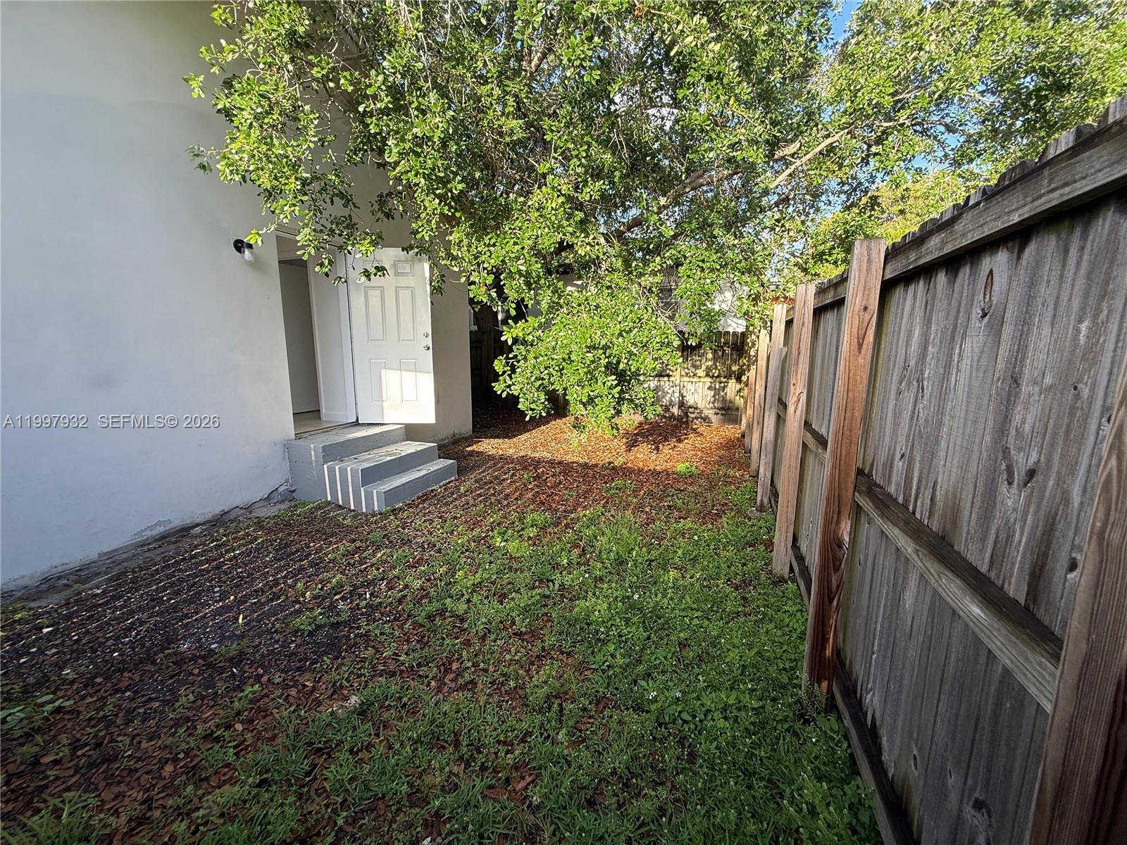 BUENA VISTA HEIGHTS EXTEN - Residential Lease