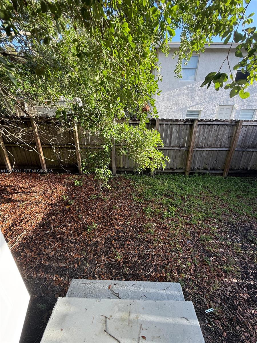 BUENA VISTA HEIGHTS EXTEN - Residential Lease