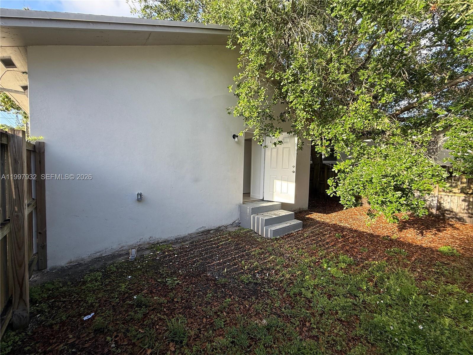 BUENA VISTA HEIGHTS EXTEN - Residential Lease