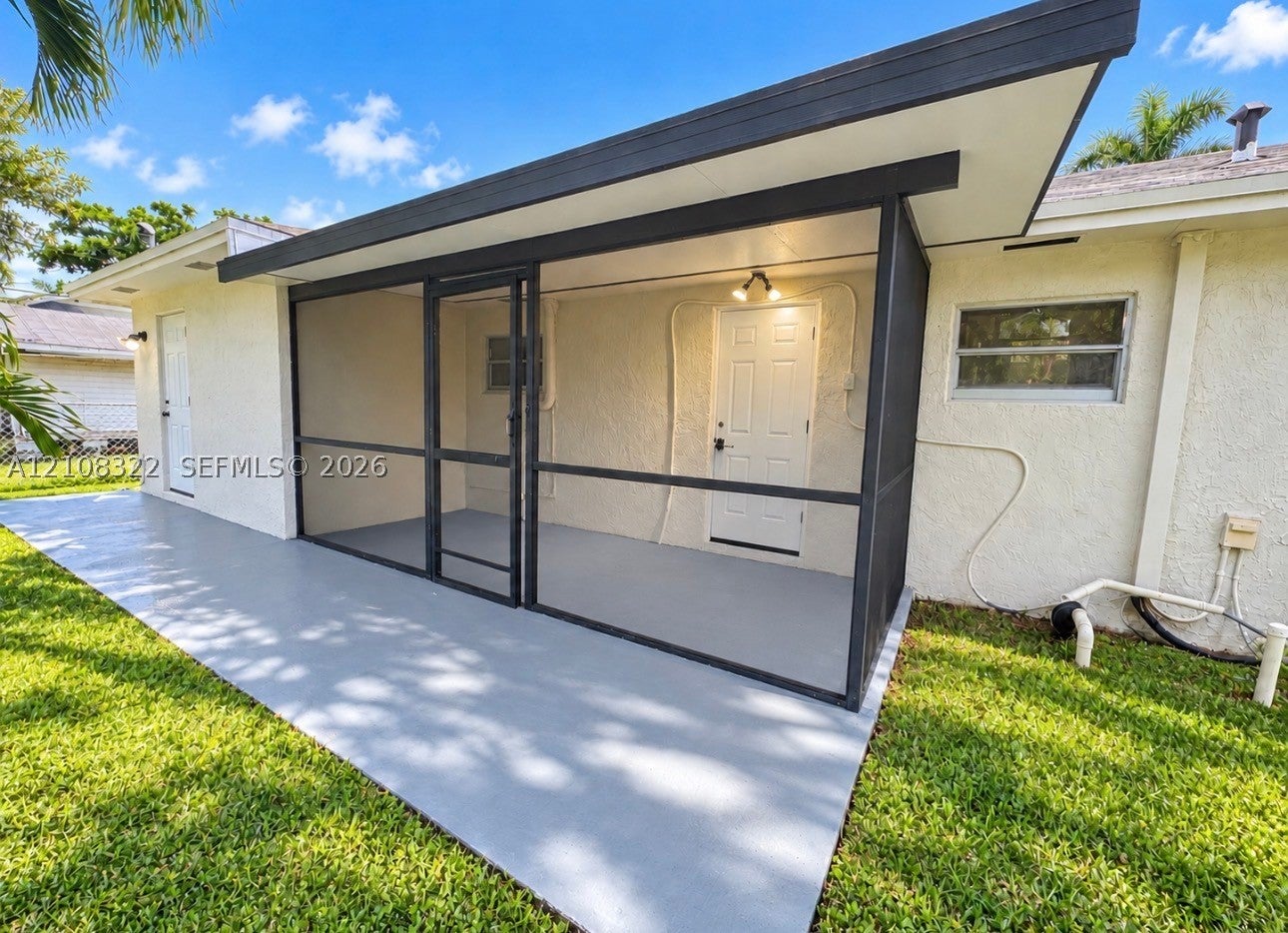 722 NW 7th Ave