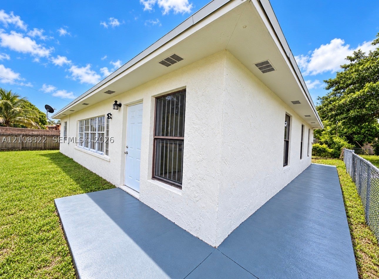 722 NW 7th Ave