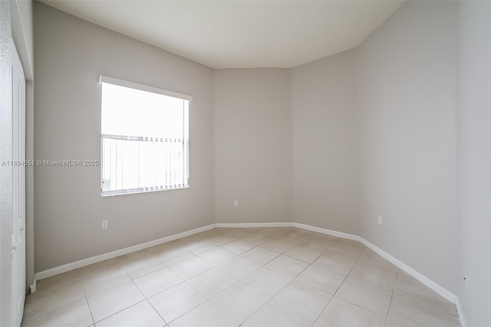 PORTOFINO PALMS - Residential Lease