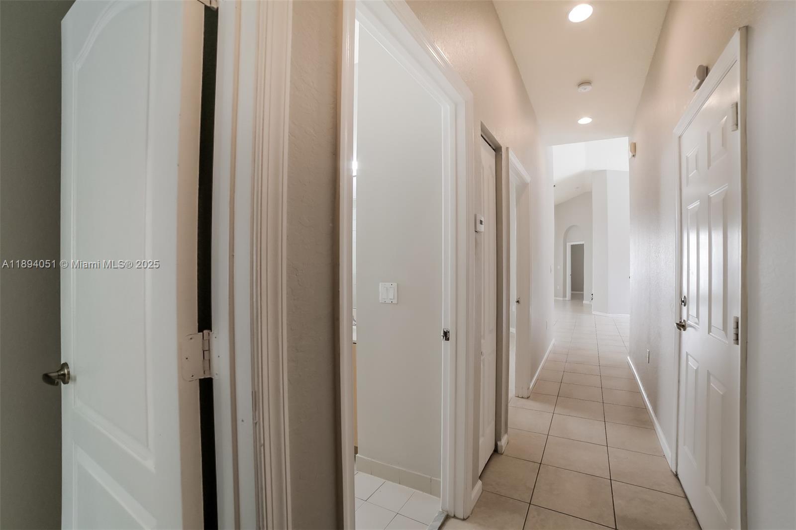 PORTOFINO PALMS - Residential Lease