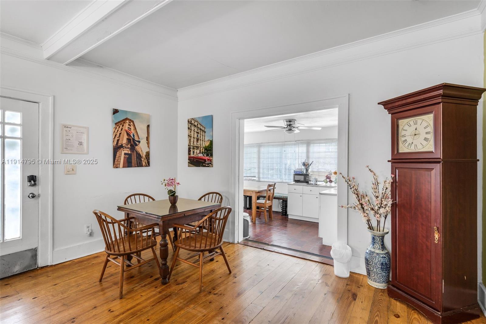 ESCOTTONIA PARK - Residential Lease