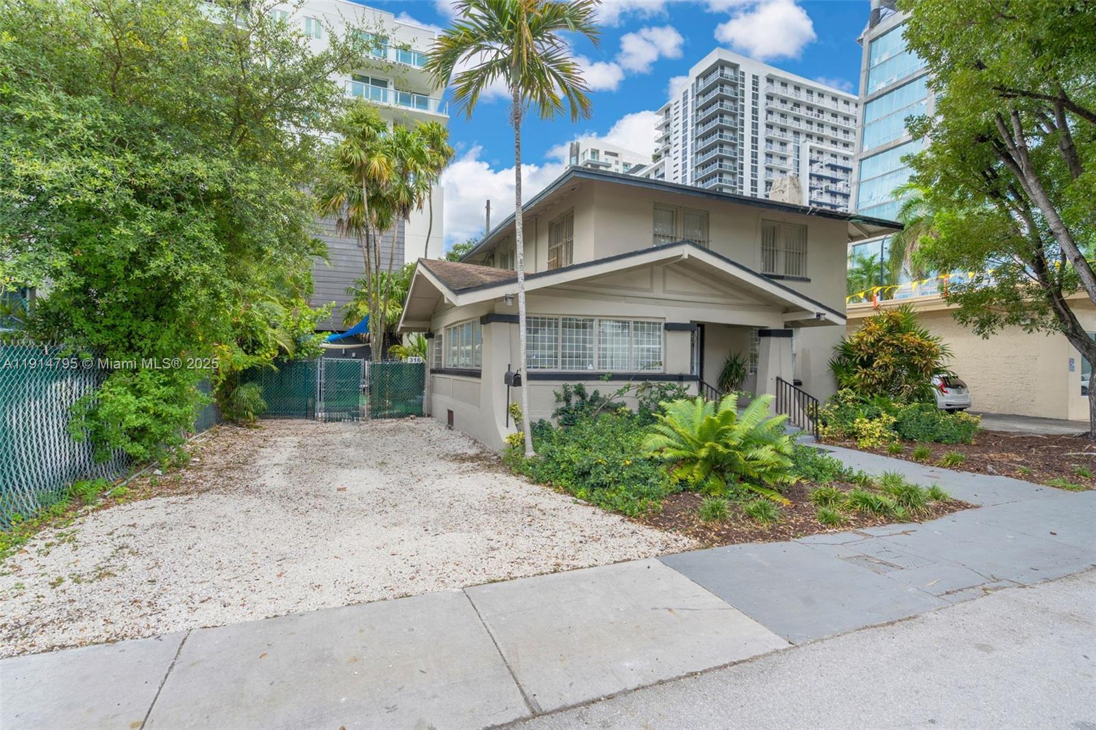 ESCOTTONIA PARK - Residential Lease