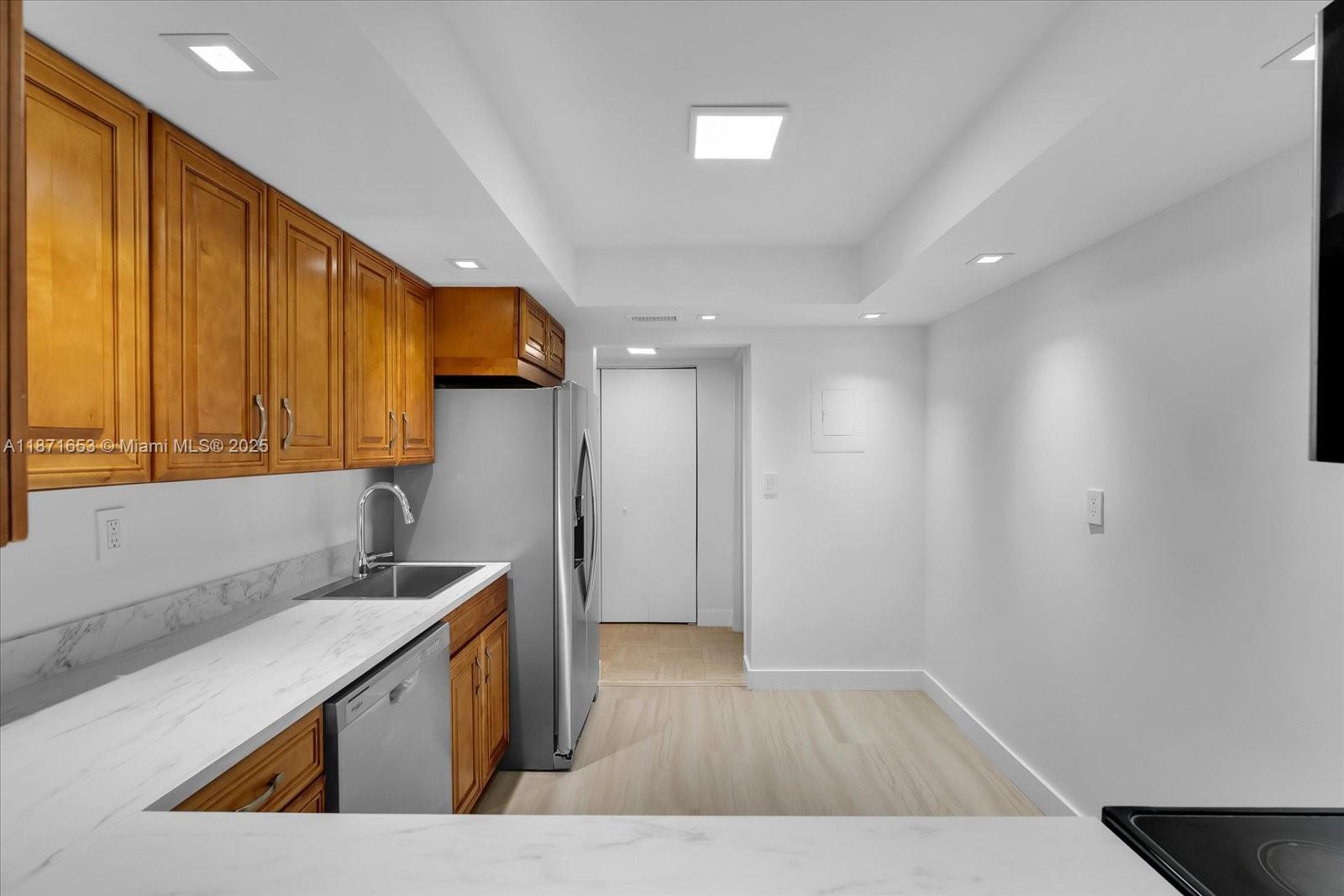 OCEANVIEW PARK CONDO - Residential Lease