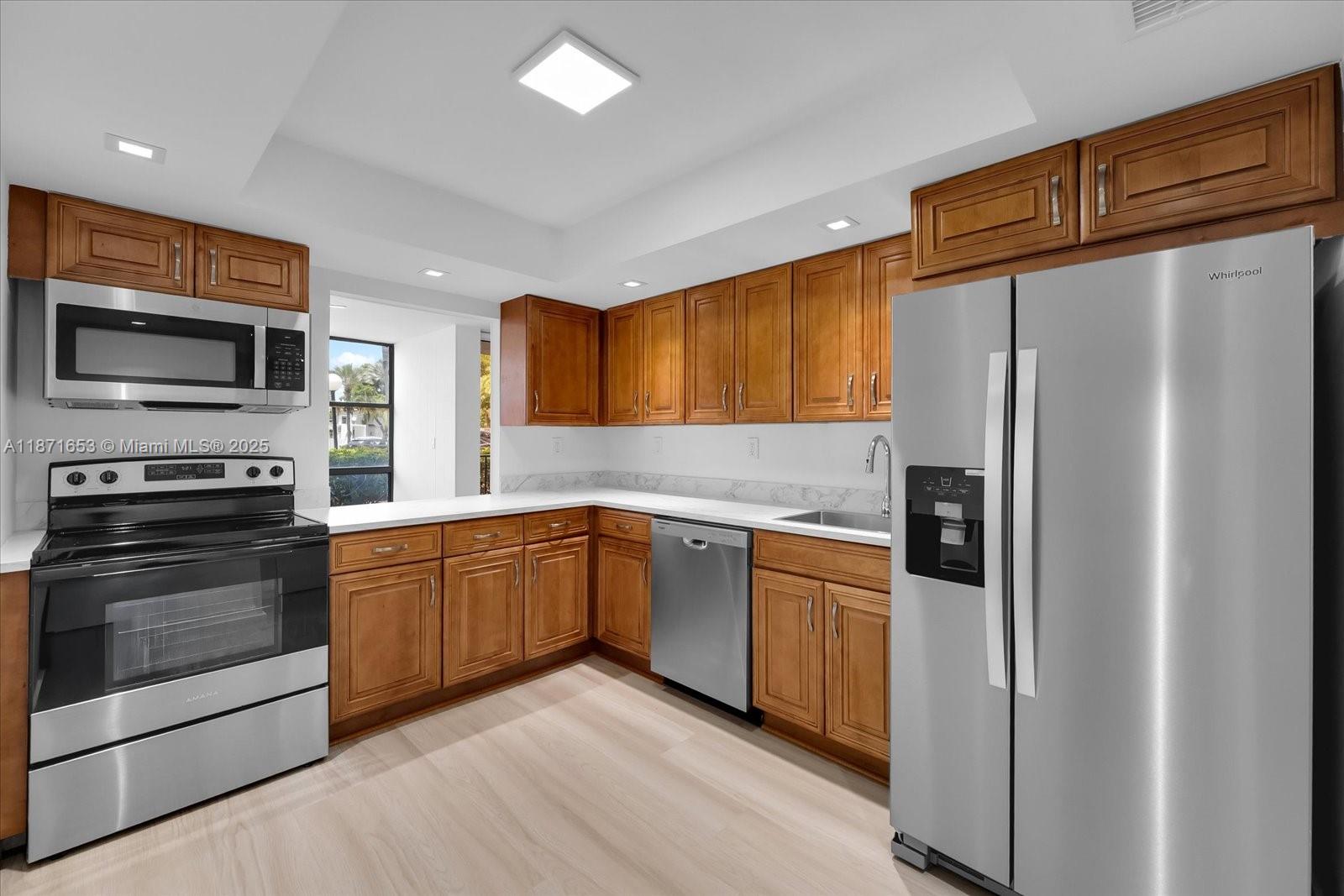 OCEANVIEW PARK CONDO - Residential Lease