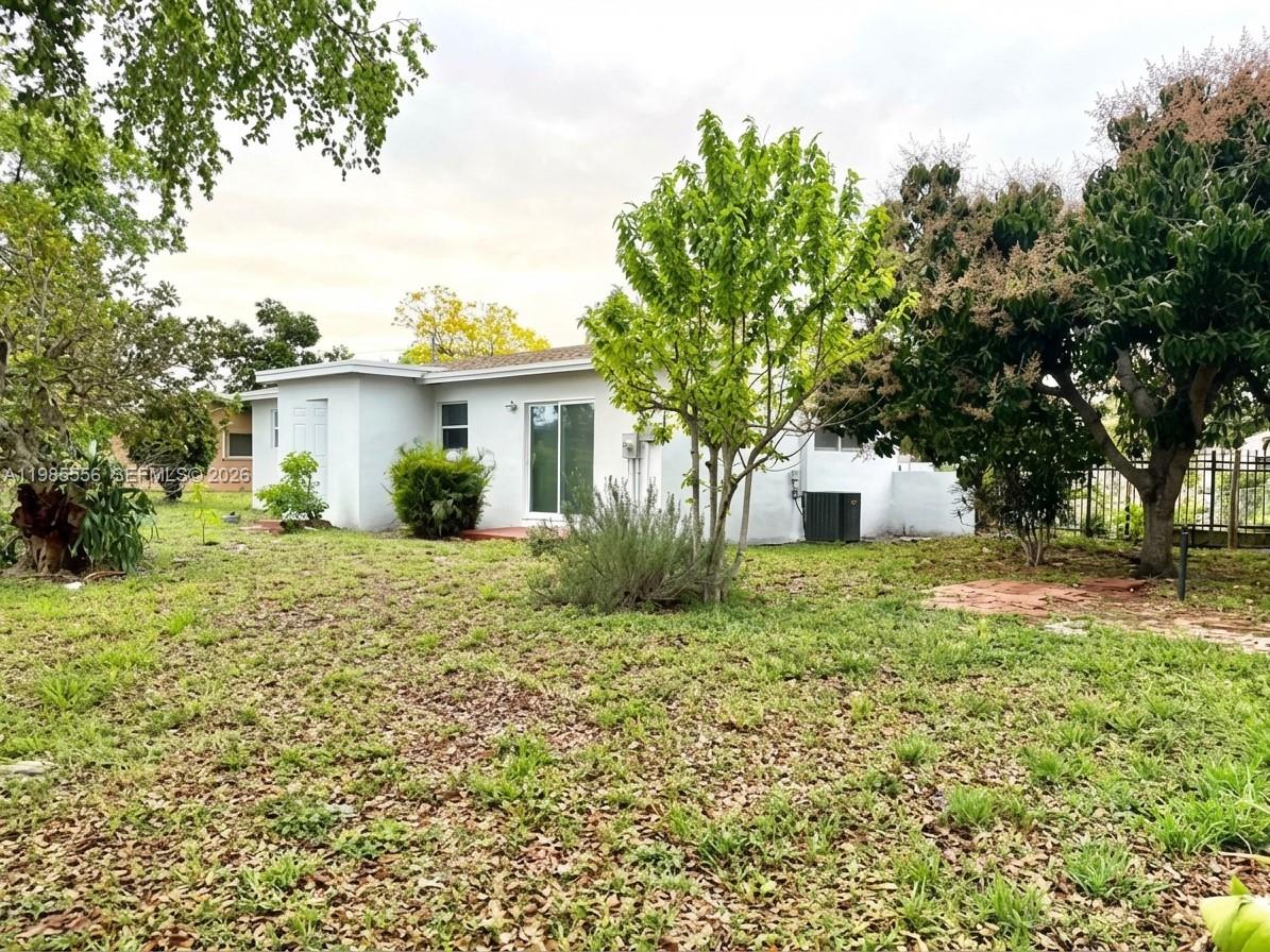 MARK-ALAN MANOR - Residential