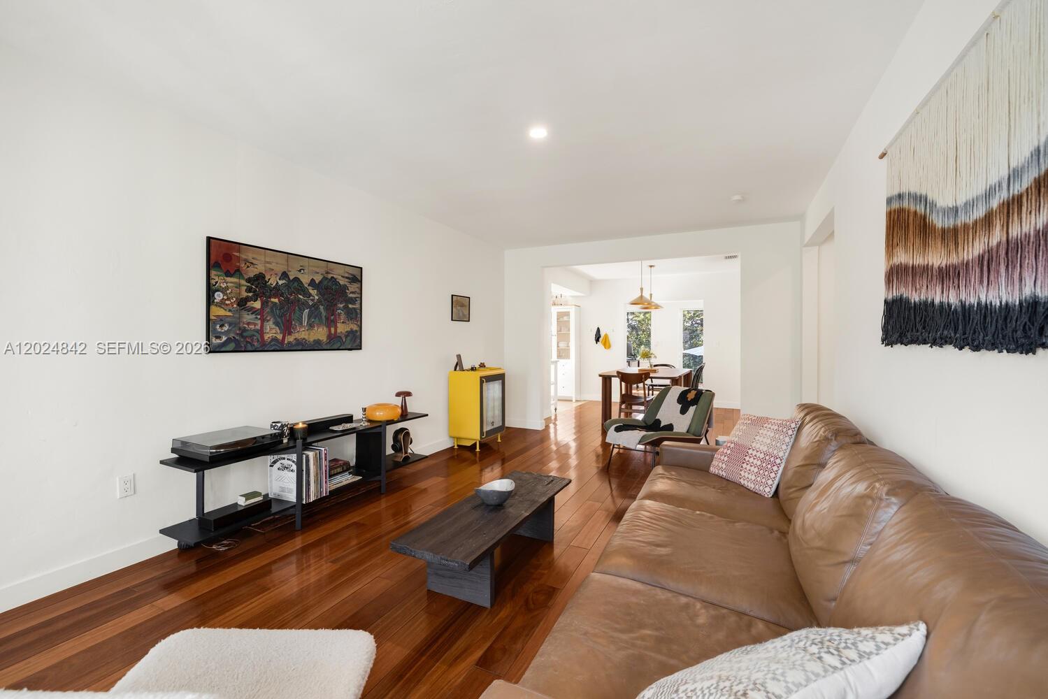 ALTA VISTA - Residential