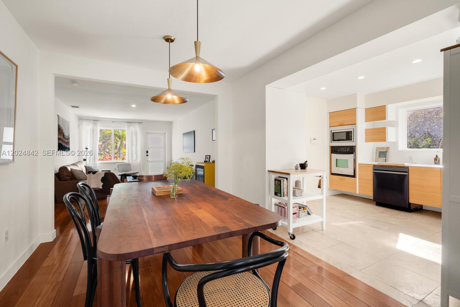 ALTA VISTA - Residential