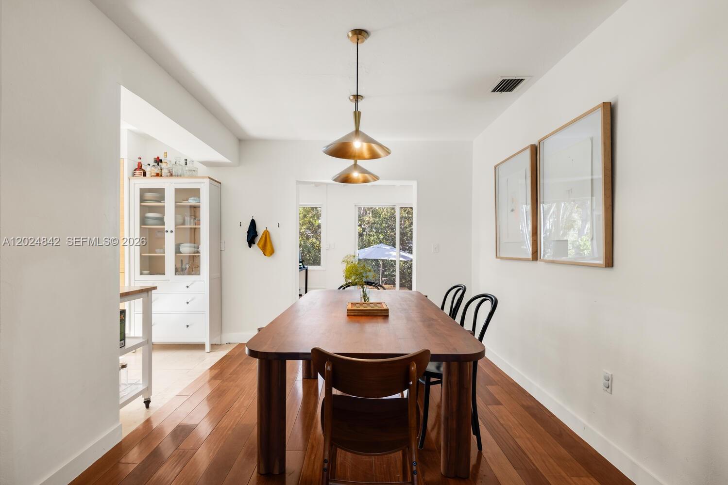 ALTA VISTA - Residential