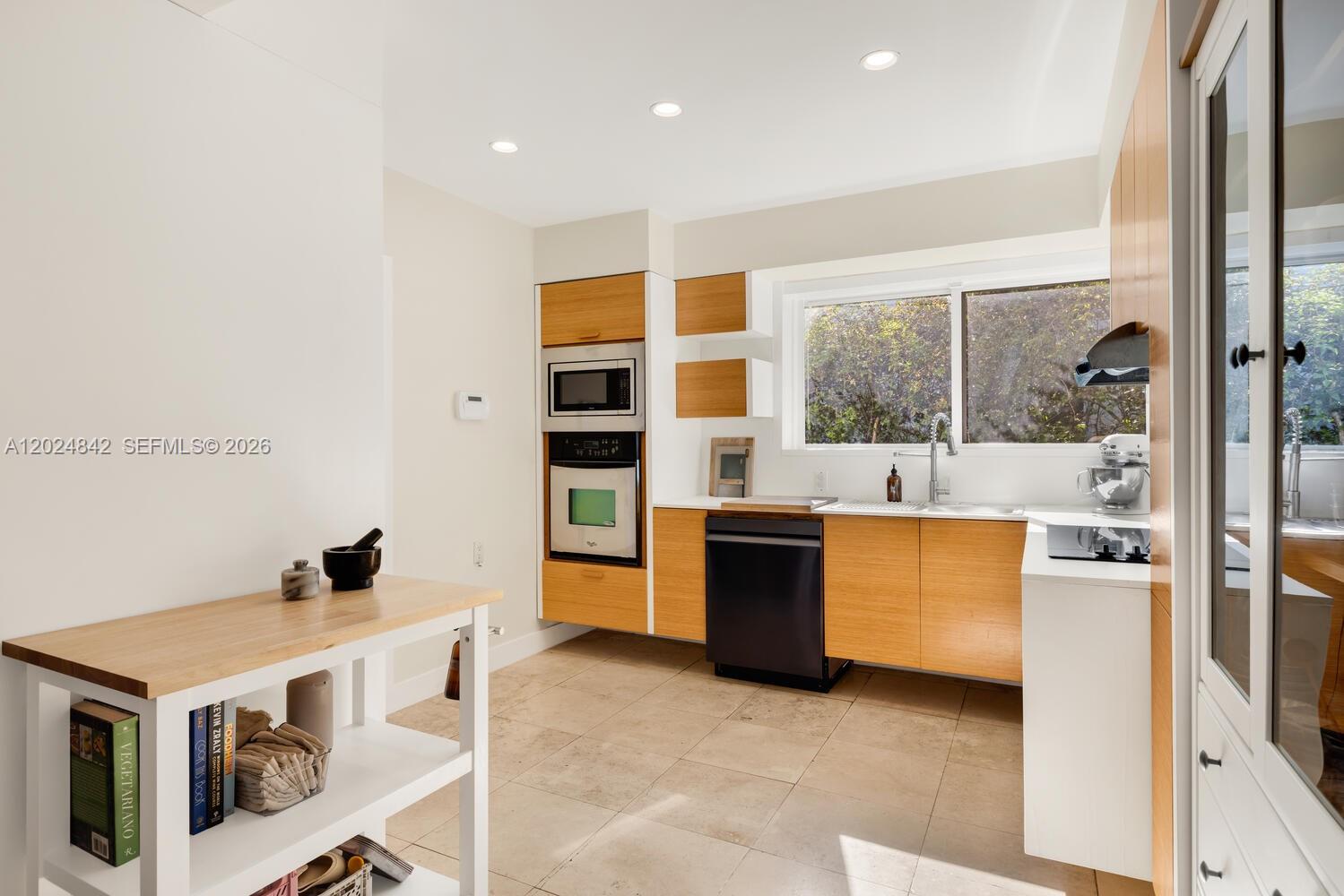 ALTA VISTA - Residential