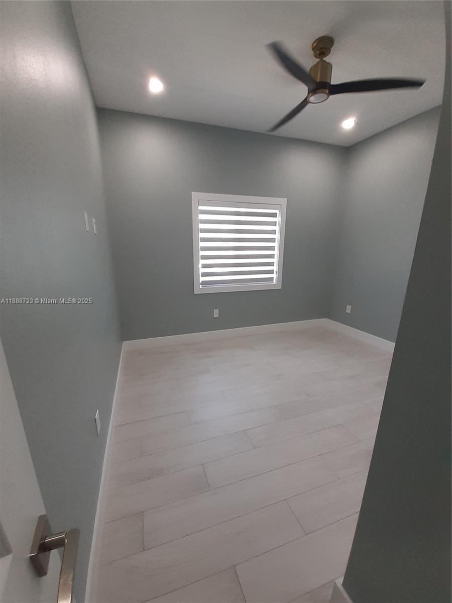 LARGO GARDENS - Residential Lease