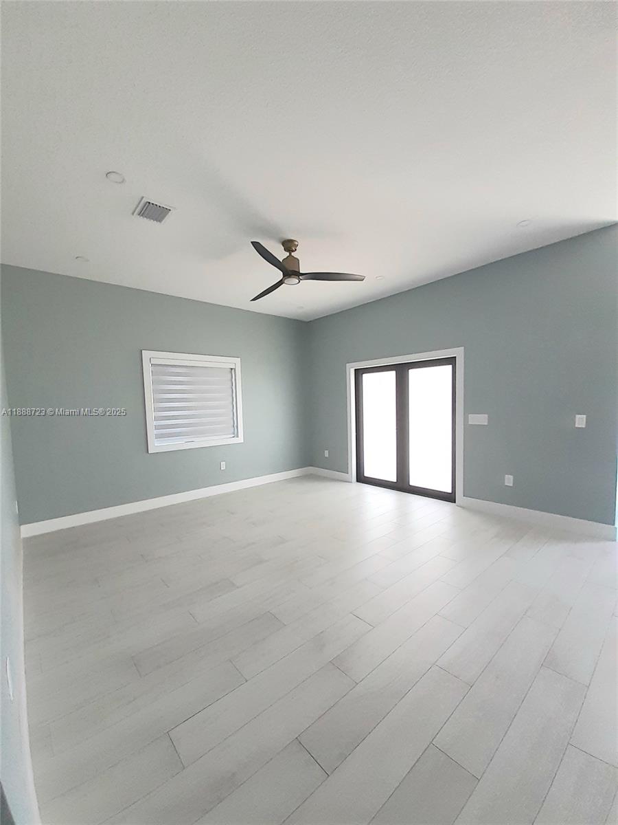 LARGO GARDENS - Residential Lease