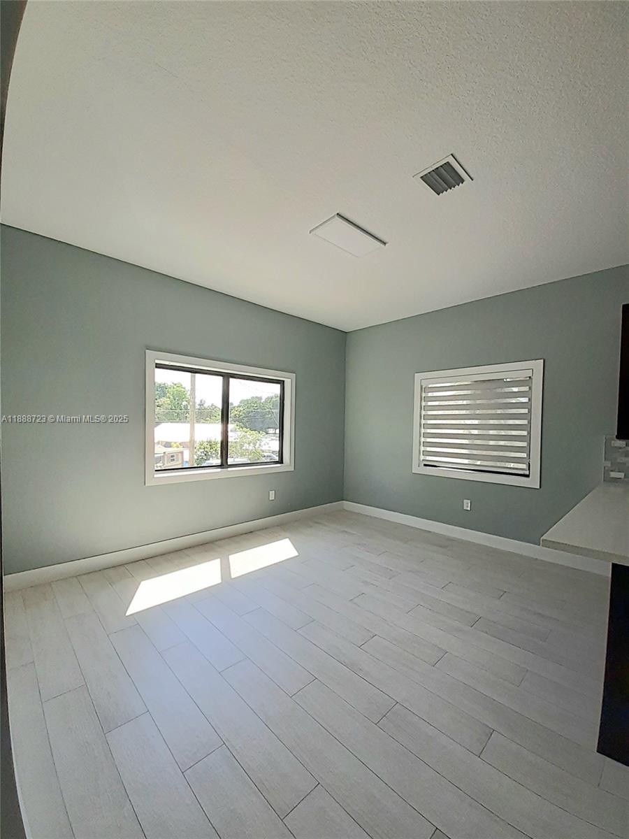 LARGO GARDENS - Residential Lease