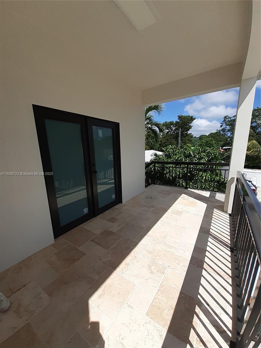 LARGO GARDENS - Residential Lease