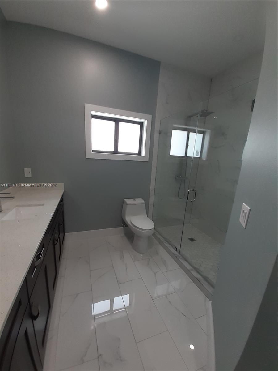 LARGO GARDENS - Residential Lease