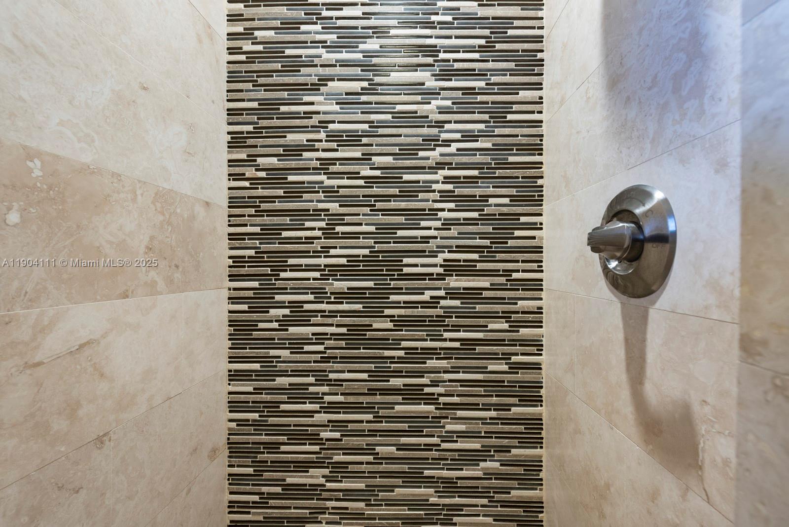 BISCAYNE LAWN AMD PLAT - Residential Lease